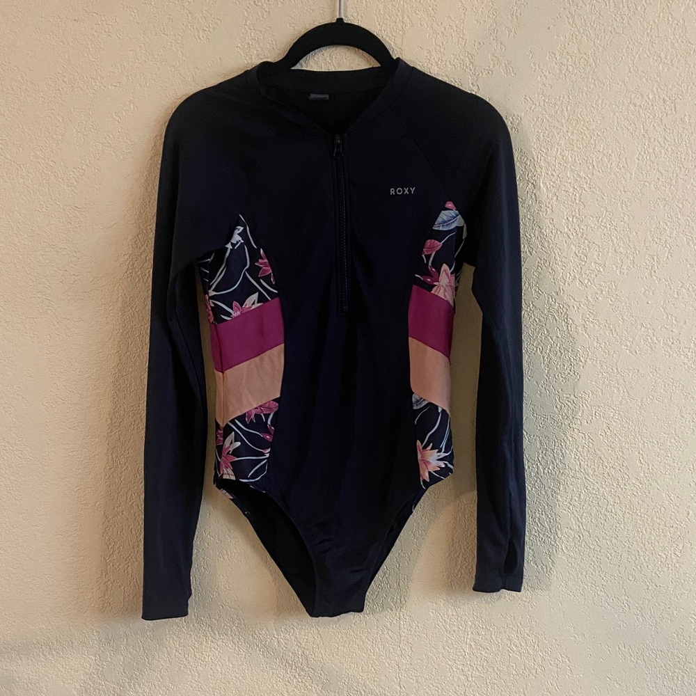 Roxy Women's Floral Long Sleeve Swimsuit - Black and Pink